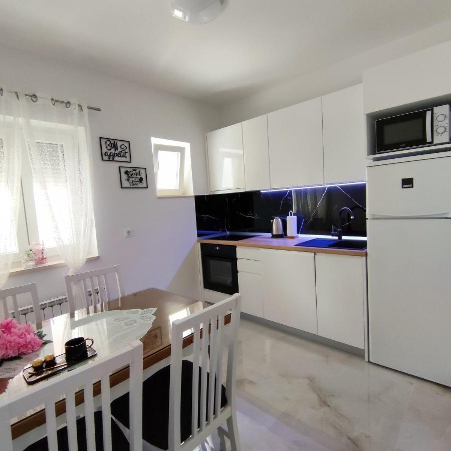 Apartman Rivana Baska Voda Exterior photo